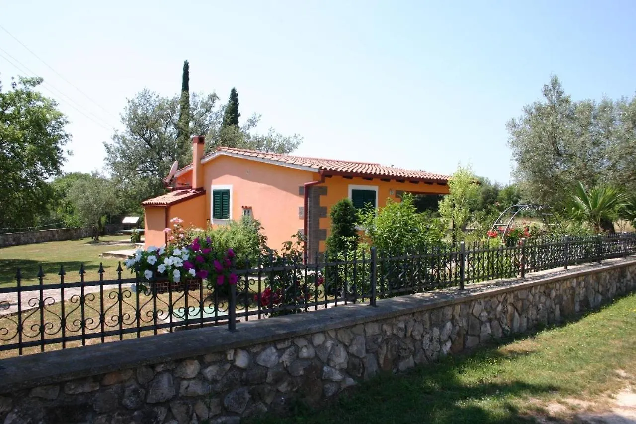 Family Friendly House With A Parking Space Rovinj - 20540
